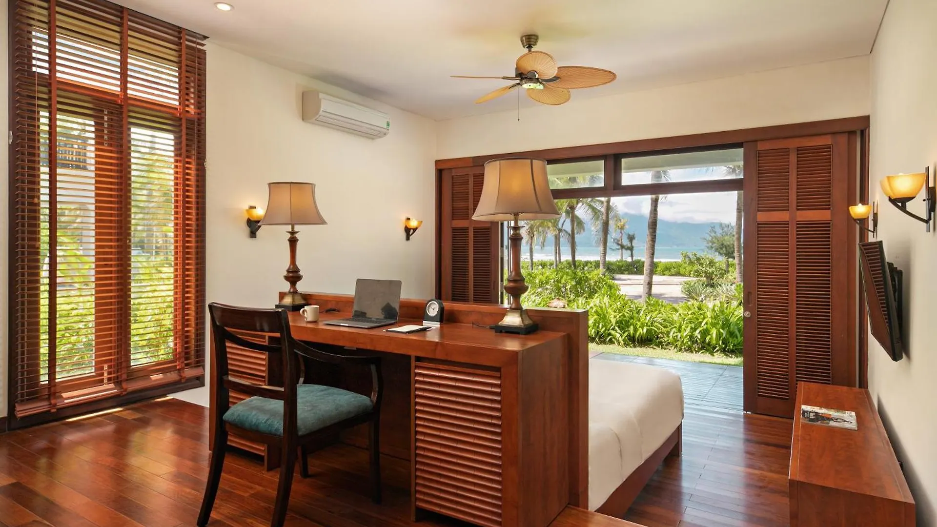 Purama Villa Sea View Spa Da Nang