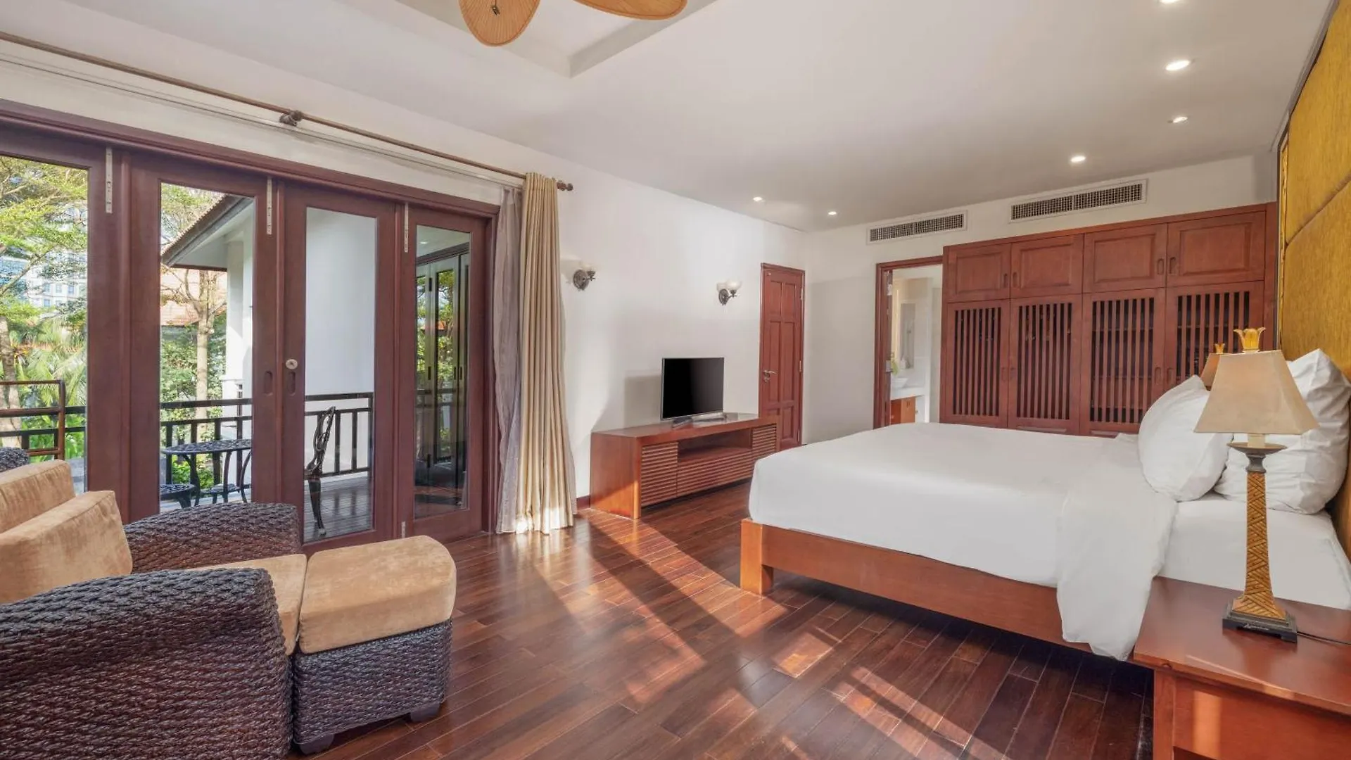 Purama Villa Sea View Spa Da Nang Vietnam